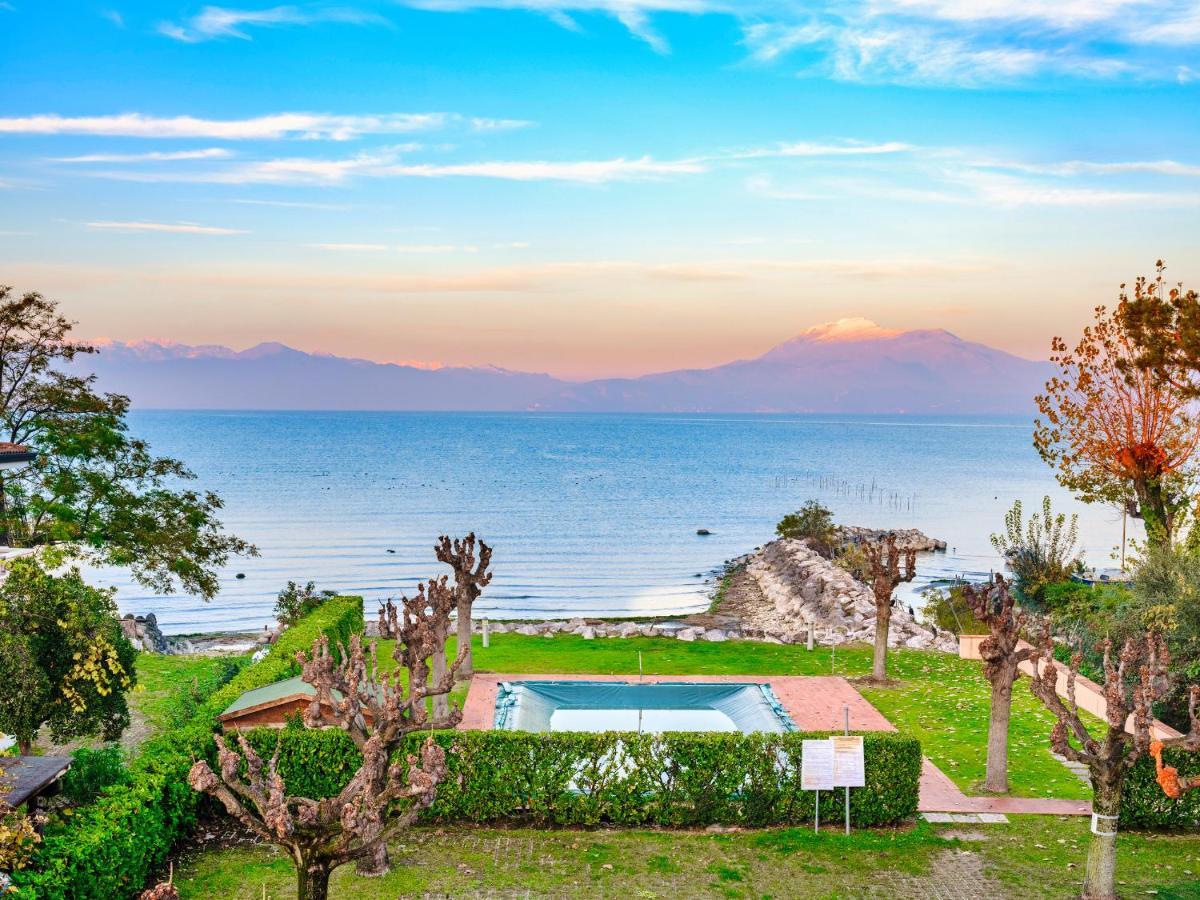 Ferienwohnung Casa Lugana 10 - Monolocale Con Piscina Direttamente A Lago Sirmione Exterior foto